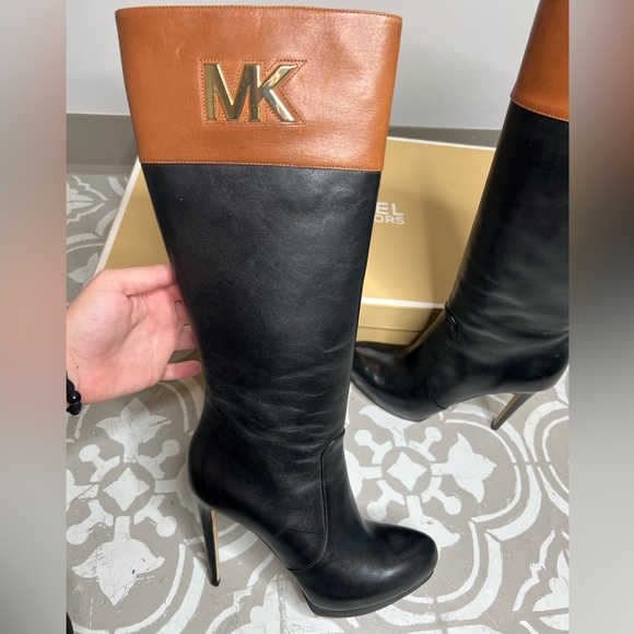 Michael Kors | Haley Boot With Box! - Picture 2 of 15